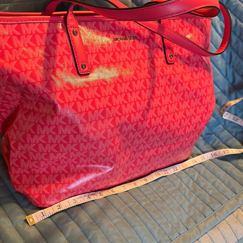 Michael Kors Pink Shoulder Bag with Glossy Finish